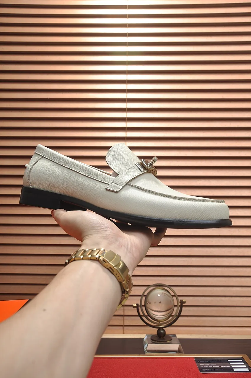 Men's shoes💰540💶[HERMES] (cowhide lining)🍀Italian top luxury🍀He does not pursue novel styles and gorgeous colors, but attracts the favor of successful men with his flawless, elegant and classic style. Formal leather shoes This very comfortable, simple and stable style allows you to easily match any style! The pattern is absolutely 1:1 refined from the original case, and we strive for excellence in materials, imported cowhide + cowhide lining💪💪💪extraordinary texture👍! .Code number: 38-45 (45 customized)